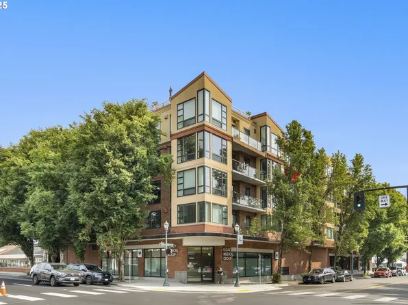 1620 NE Broadway St Unit 232, Portland, OR 97232