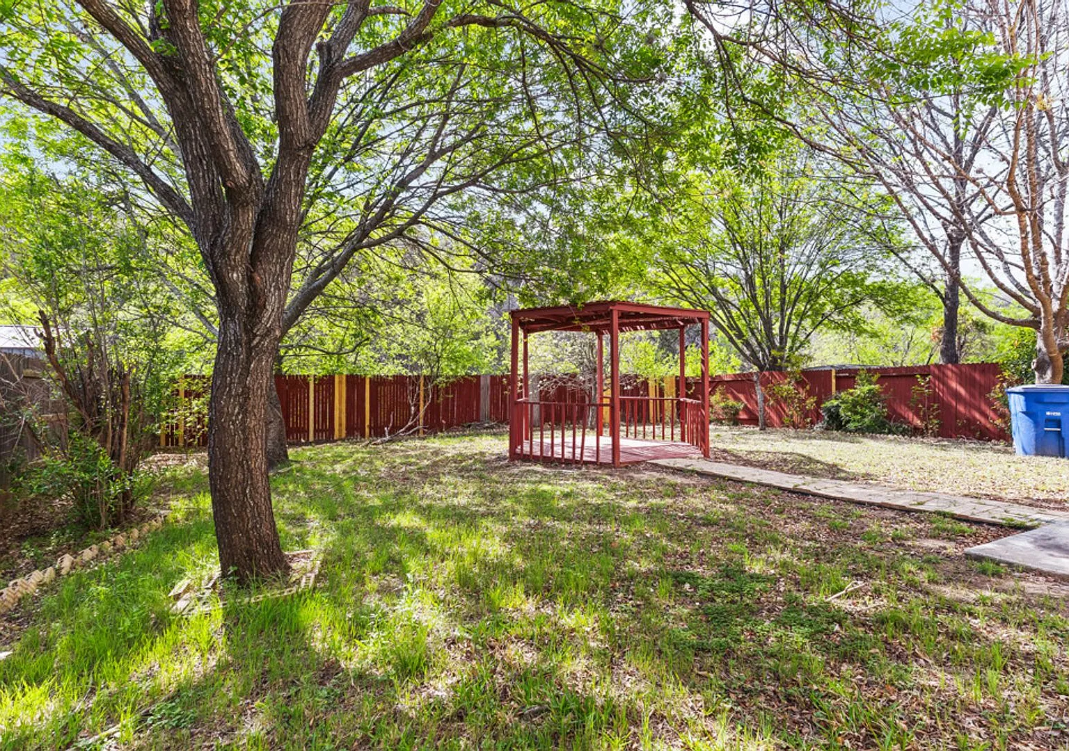 4914 Roan Brook — Photo 4