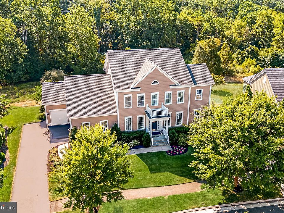 1st image of 41789 Ivy Glen Ct