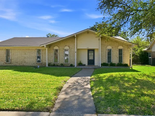 709 Colonial Dr, Garland, TX 75043