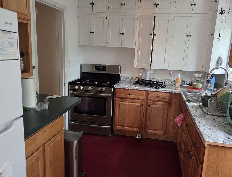 1st image of 8201 Greenwood Ave APT 2