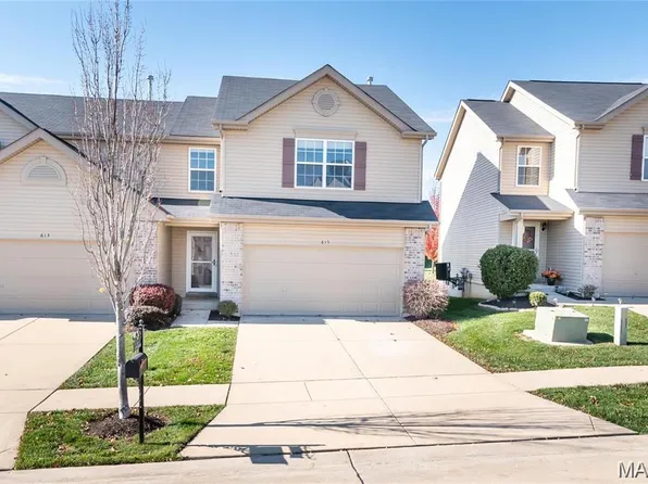 615 Country Heights Dr, Lake Saint Louis, MO 63367