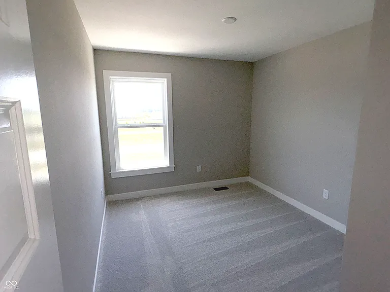 418 Elite St — Photo 27