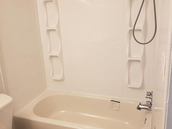 3rd image of 10219 155th St NW