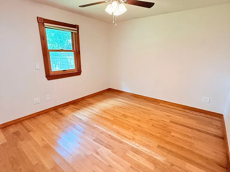 1182 E Evans St — Photo 25
