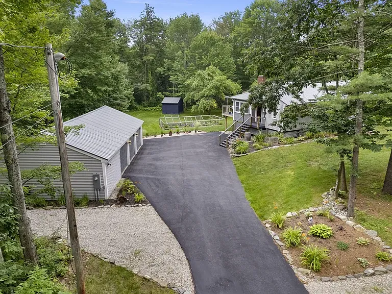 41 Middle Rd — Photo 29