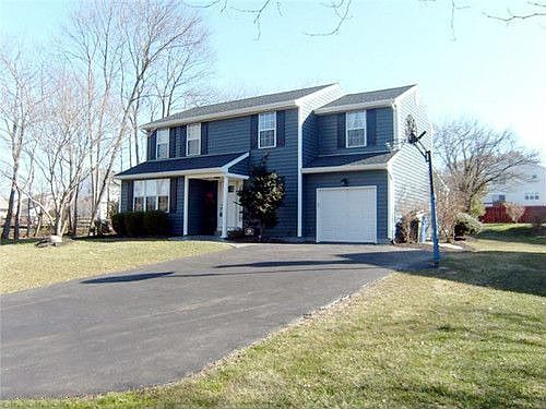 1st image of 108 Burgundy Ln