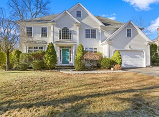 2 Allen Rd, Norwalk, CT 06851