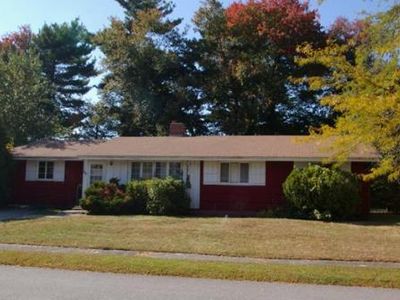 95 Poole Cir, Holbrook, MA, 02343
