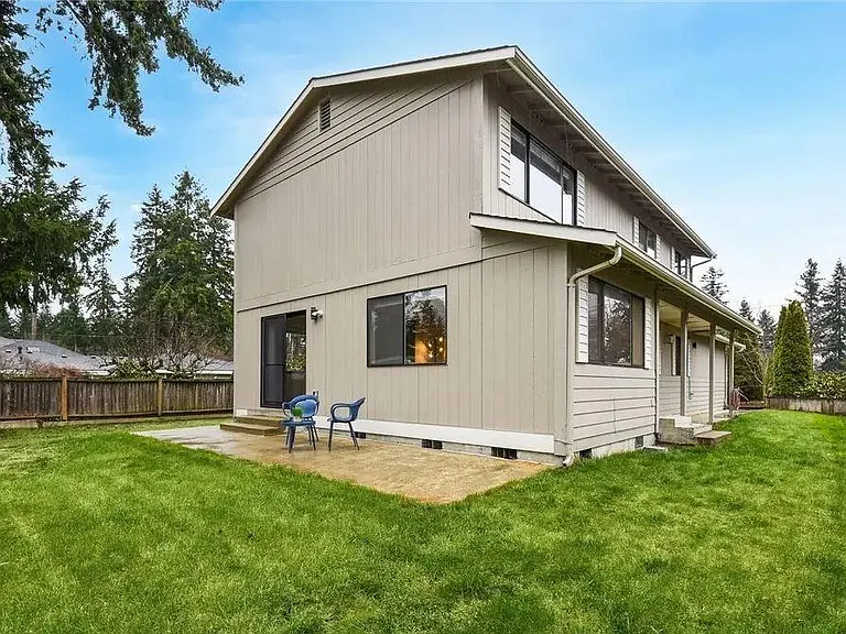 2720 NE 21st St — Photo 12