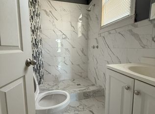 432 Clark Ave APT B, Jefferson City, MO 65101