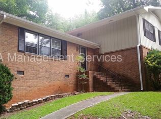 2718 Windrock Ct, Ellenwood, GA 30294