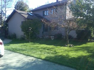 1950 Lakeview Rd, Lake View, NY 14085