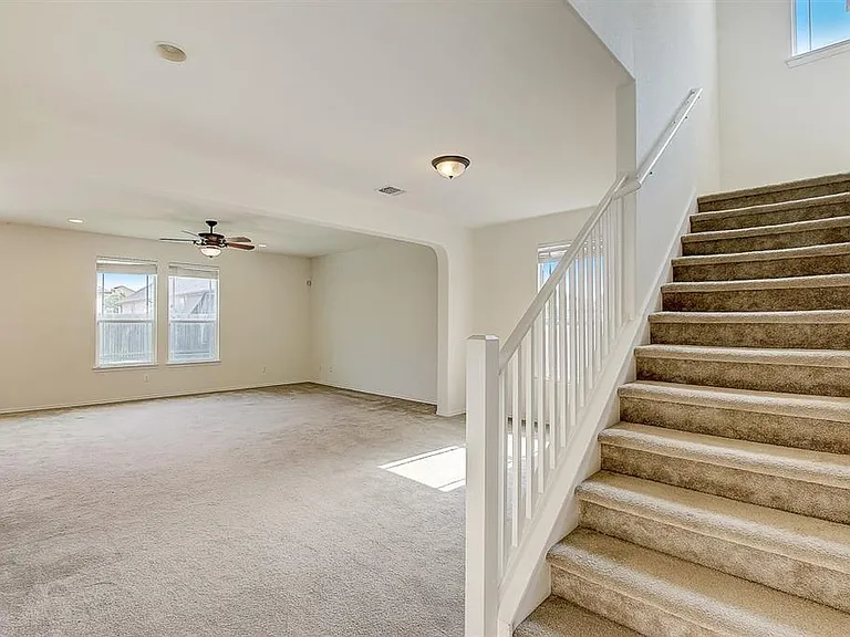 5912 Sardinia Dr — Photo 23