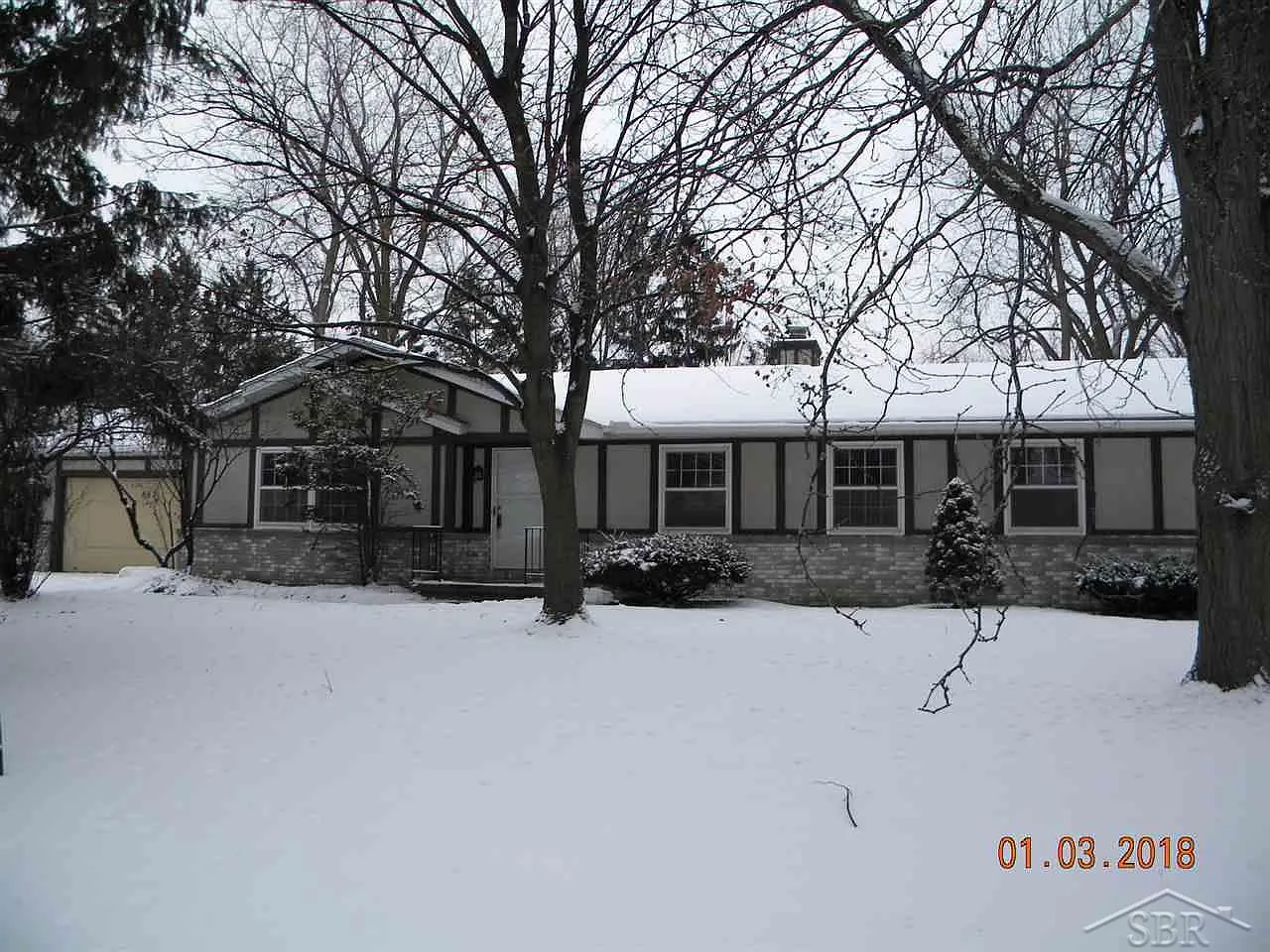 5621 Tamarix Ln photo 1