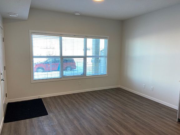 2nd image of 425 Boreal Dr