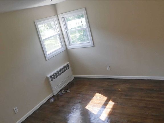 4th image of 91 Harriman Ave