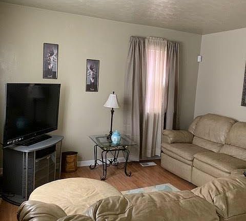 2nd image of 2624 Chesterfield Blvd