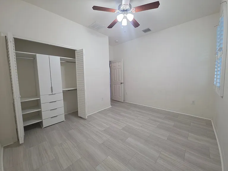 17545 Buckingham Garden Dr — Photo 21