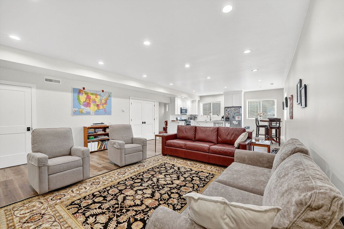 next background image