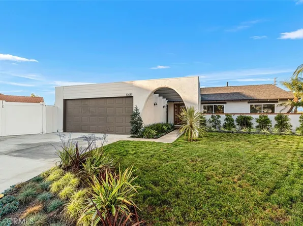 10081 Spar Cir, Huntington Beach, CA 92646