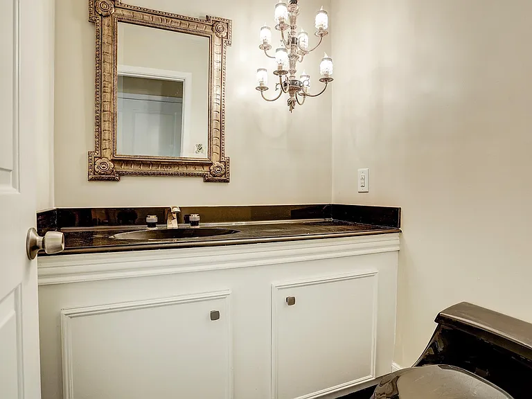 5203 Braesvalley Dr — Photo 20