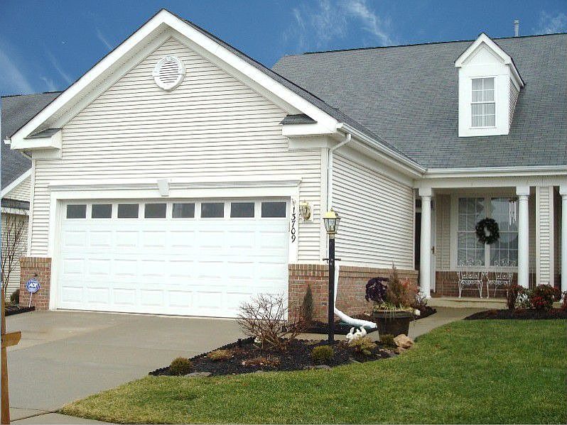 Charming Carriage Home 