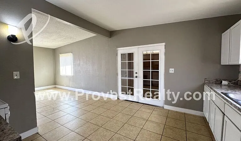 12079 Sand Ave — Photo 8