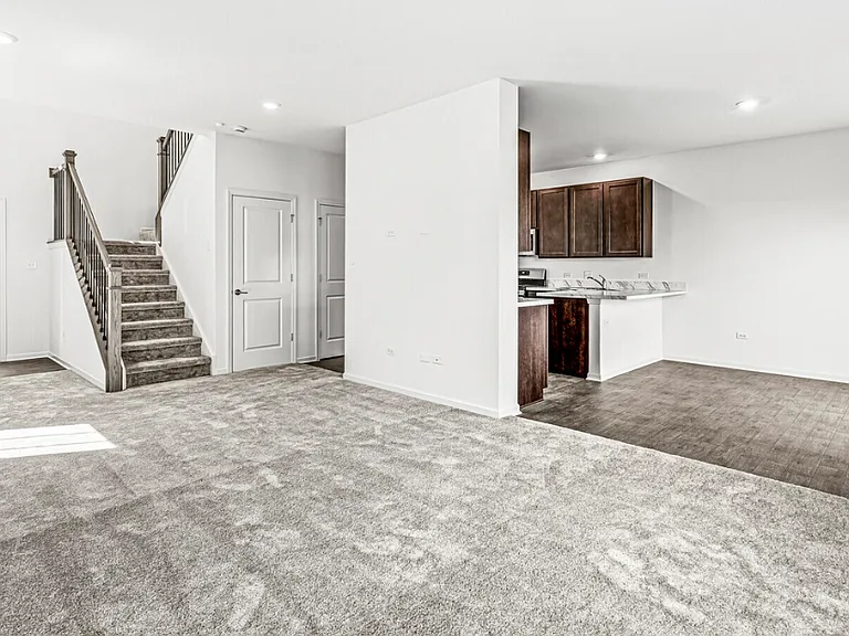 1892 E 110th Ln — Photo 6