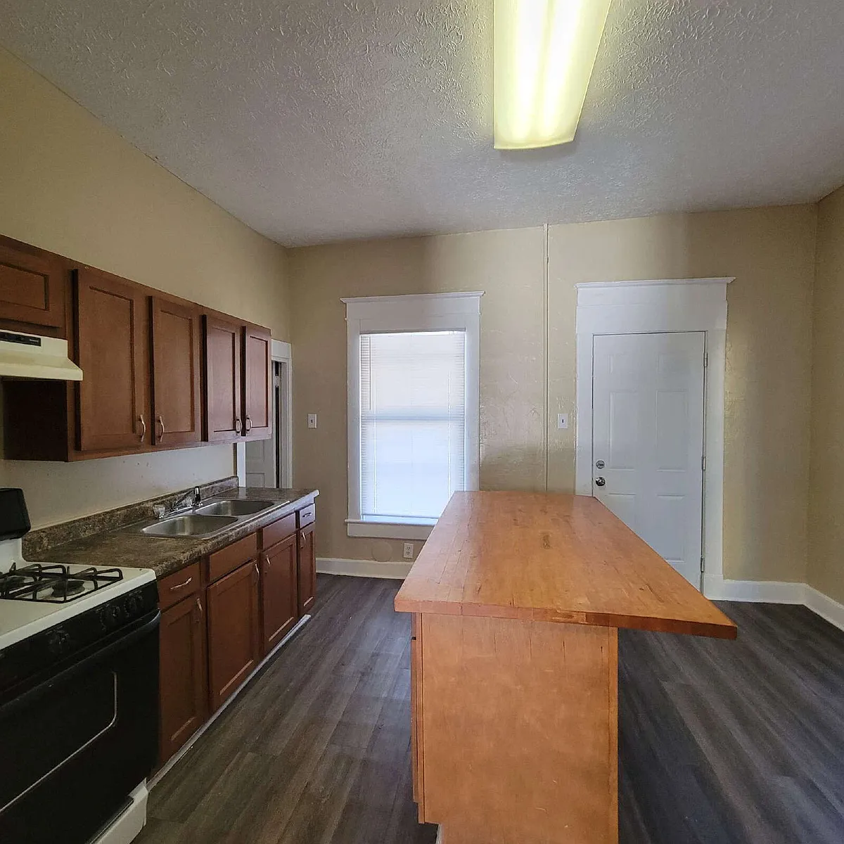 Building Photo - 434 N Goodlet Ave