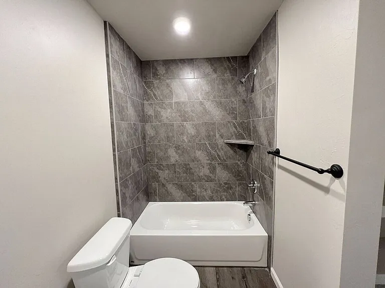 7712 Westhall Pl — Photo 14