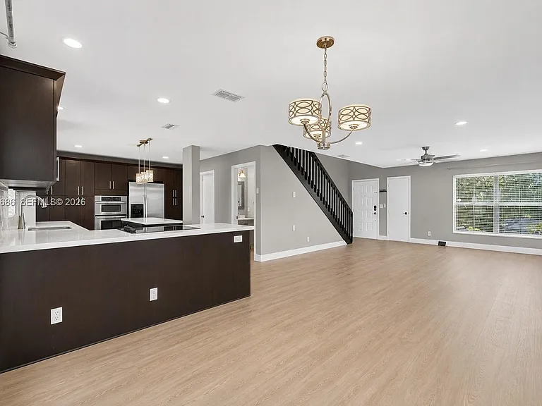 4848 Grapevine Way #4848 — Photo 6