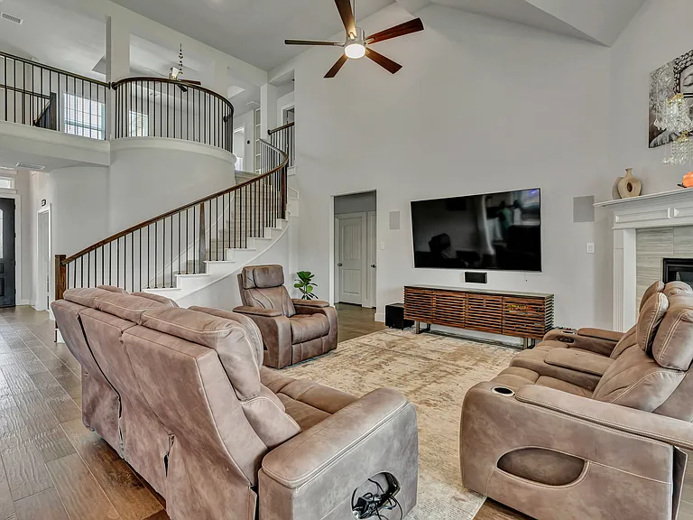 1064 Agape Dr — Photo 11