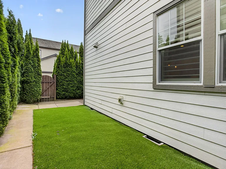 12356 SW Athens Ln — Photo 32