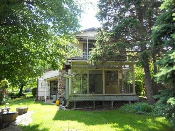 24191 N Riverside Dr, Cary, IL 60013