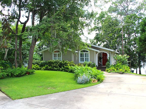 Concrete Drive and Walkway