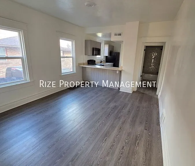 2746 Madison Ave #2 — Photo 4