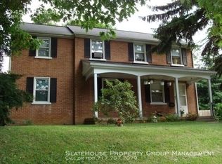945 Pleasure Rd, Lancaster, PA 17601
