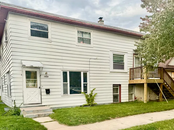 1428 Missouri Ave, South Milwaukee, WI 53172