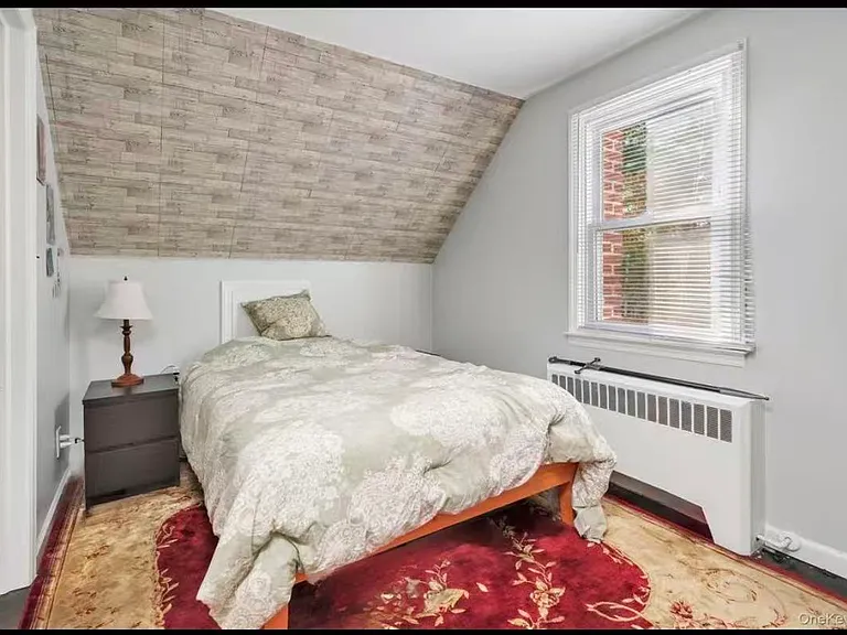5 Waywood Pl #2 — Photo 2