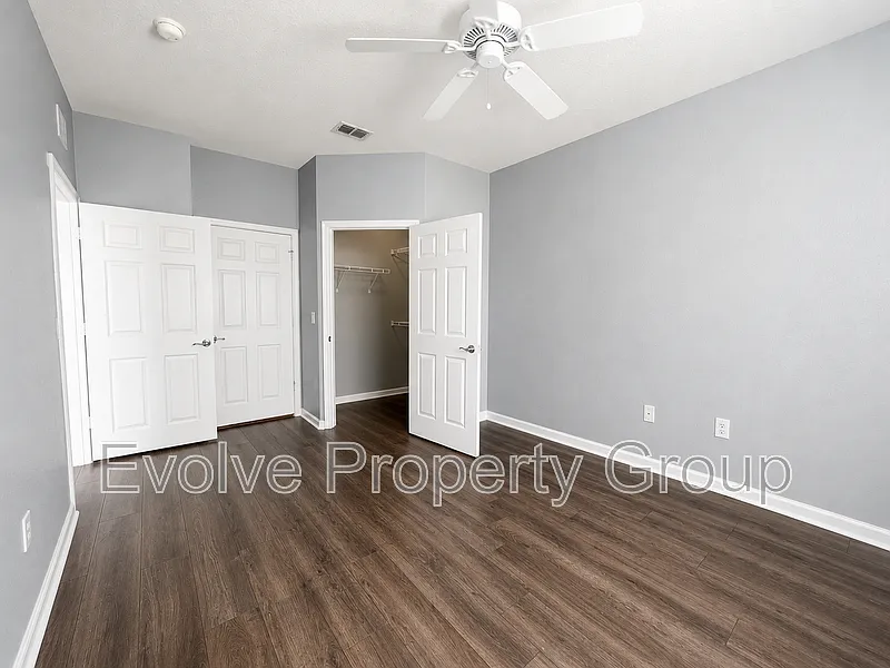 8775 Sartori St — Photo 4