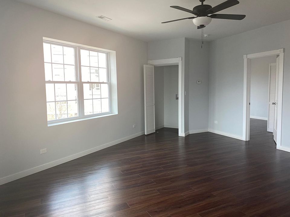 2nd image of 7443 N Rogers Ave APT 2
