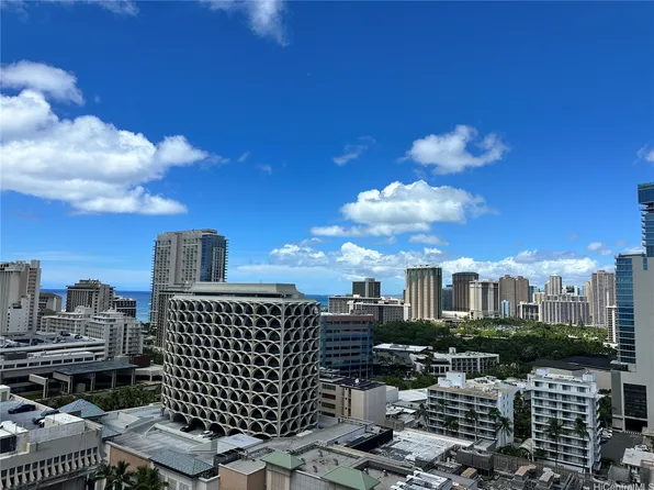 364 Seaside Ave APT 2112, Honolulu, HI 96815