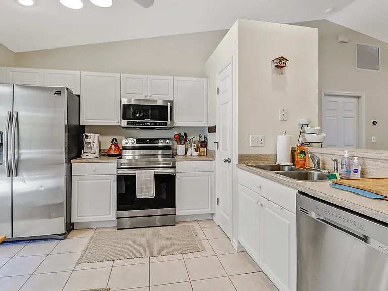 11649 Forest Mere Dr — Photo 3