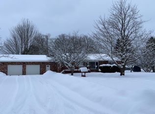 91 Dean Rd, Tawas City, MI 48763