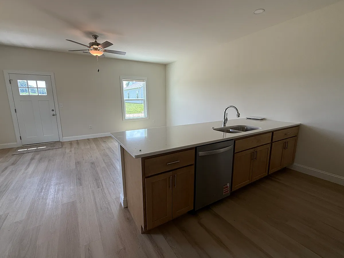 Building Photo - 499 S 100 E #15