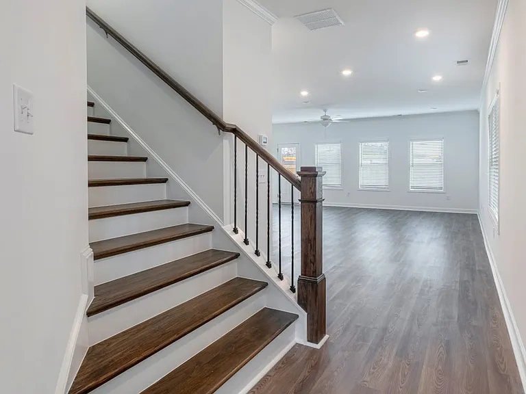 181 E Ridge Way — Photo 10