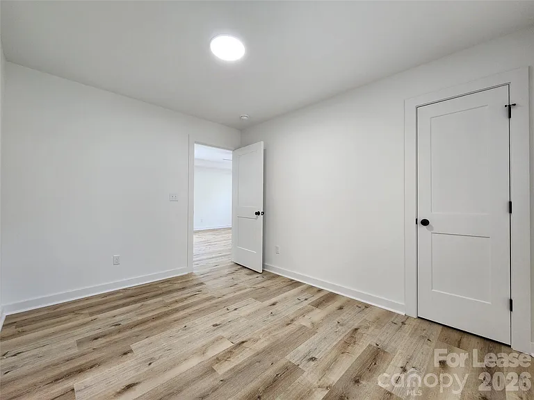1302 Rainbow Dr — Photo 12