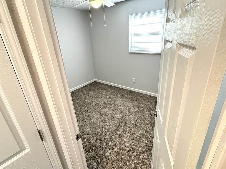 Madison Place Apartments — Photo 25
