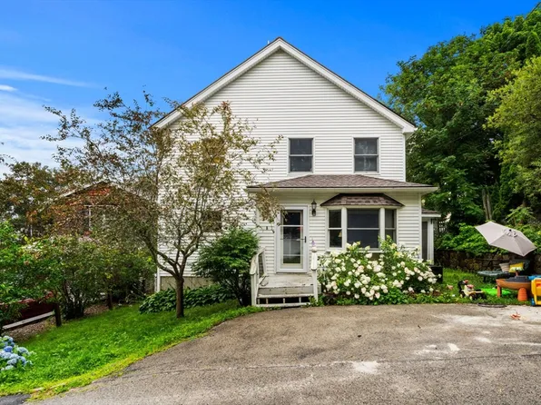8 Windsor Ln, Gloucester, MA 01930